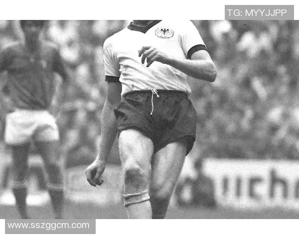 足球巨星多大年龄选择退役背后的人生轨迹与辉煌生涯解析 足球巨星多大年龄选择退役背后的人生轨迹与辉煌生涯解析