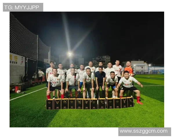 2025年全球足球十一大球星排名及其历史地位解析